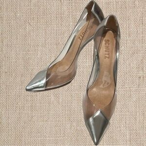 Silver pumps with clear details